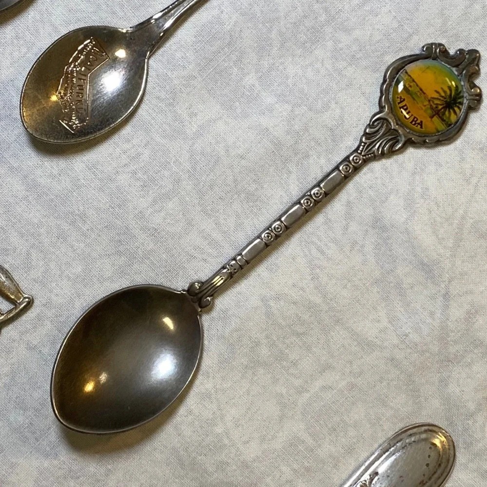 Vintage Souvenir Spoon Lot 14 Pc Enamel Travel Aruba SF‎ LA Niagara Falls